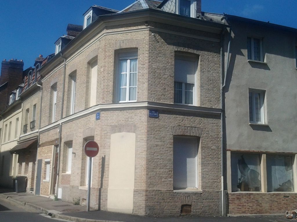 A vendre Maison à
ELBEUF
(76500) A vendre Maison à
ELBEUF
(76500)