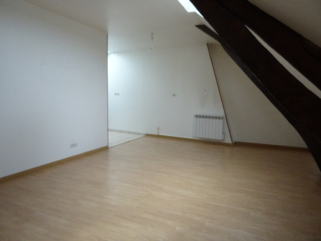 A vendre Appartement à
CAUDEBEC LES ELBEUF
(76320) A vendre Appartement à
CAUDEBEC LES ELBEUF
(76320)
