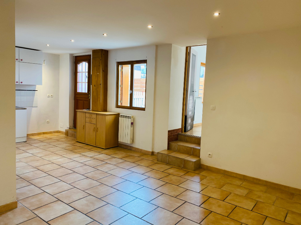 A vendre Appartement à
CAUDEBEC LES ELBEUF
(76320) A vendre Appartement à
CAUDEBEC LES ELBEUF
(76320)