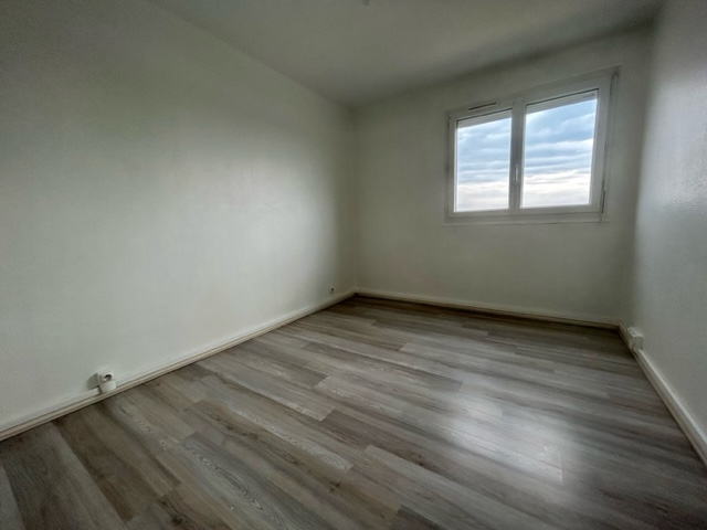 A vendre Appartement à
CAUDEBEC LES ELBEUF
(76320) A vendre Appartement à
CAUDEBEC LES ELBEUF
(76320)