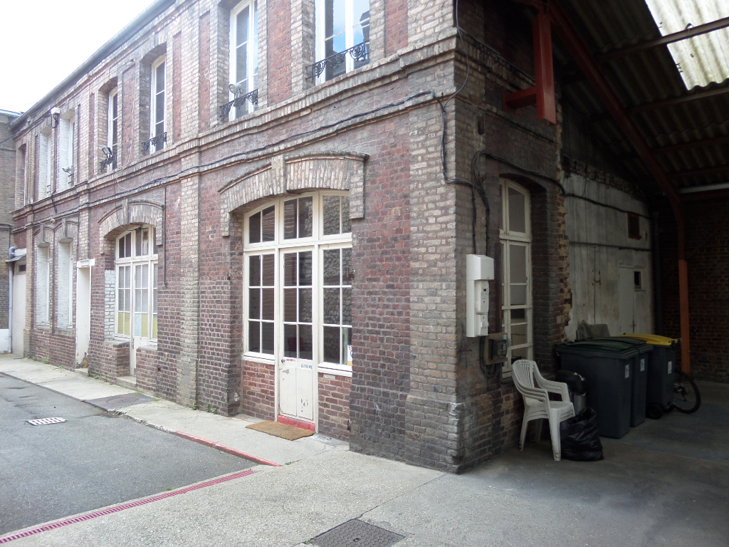 A vendre Immeuble à
ELBEUF
(76500) A vendre Immeuble à
ELBEUF
(76500)