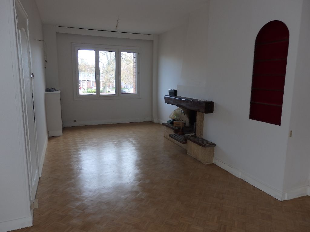 A vendre Appartement à
ELBEUF
(76500) A vendre Appartement à
ELBEUF
(76500)