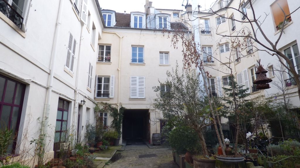 A vendre Appartement à
PARIS
(75011) A vendre Appartement à
PARIS
(75011)