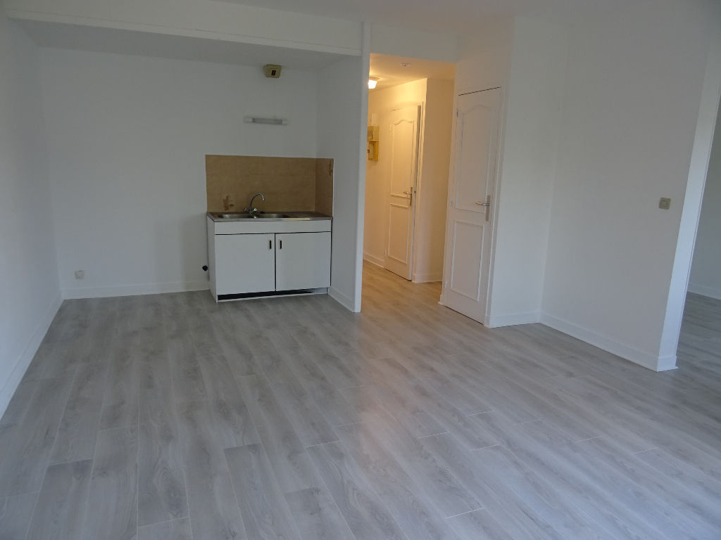 A vendre Appartement à
ELBEUF
(76500) A vendre Appartement à
ELBEUF
(76500)
