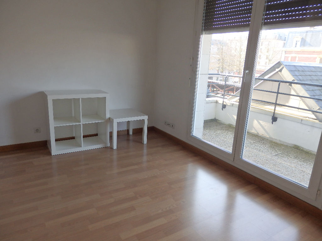 A vendre Appartement à
ROUEN
(76000) A vendre Appartement à
ROUEN
(76000)