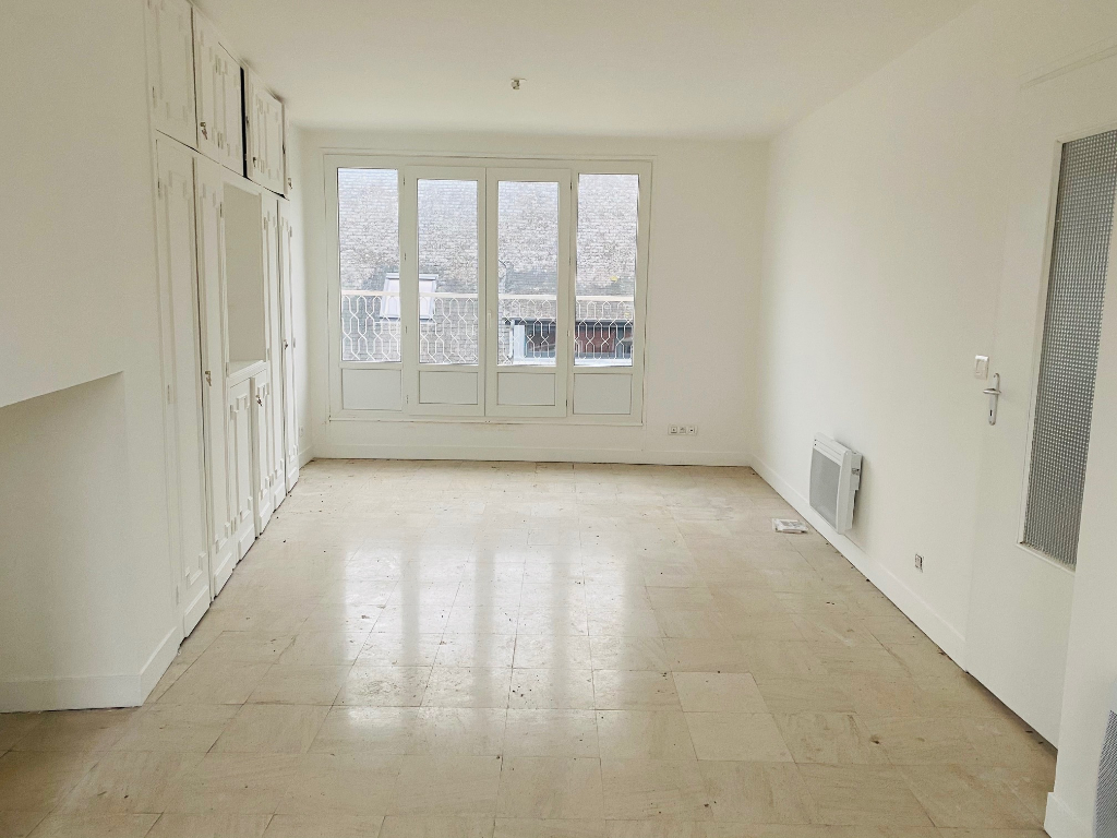 A vendre Appartement à
ELBEUF
(76500) A vendre Appartement à
ELBEUF
(76500)