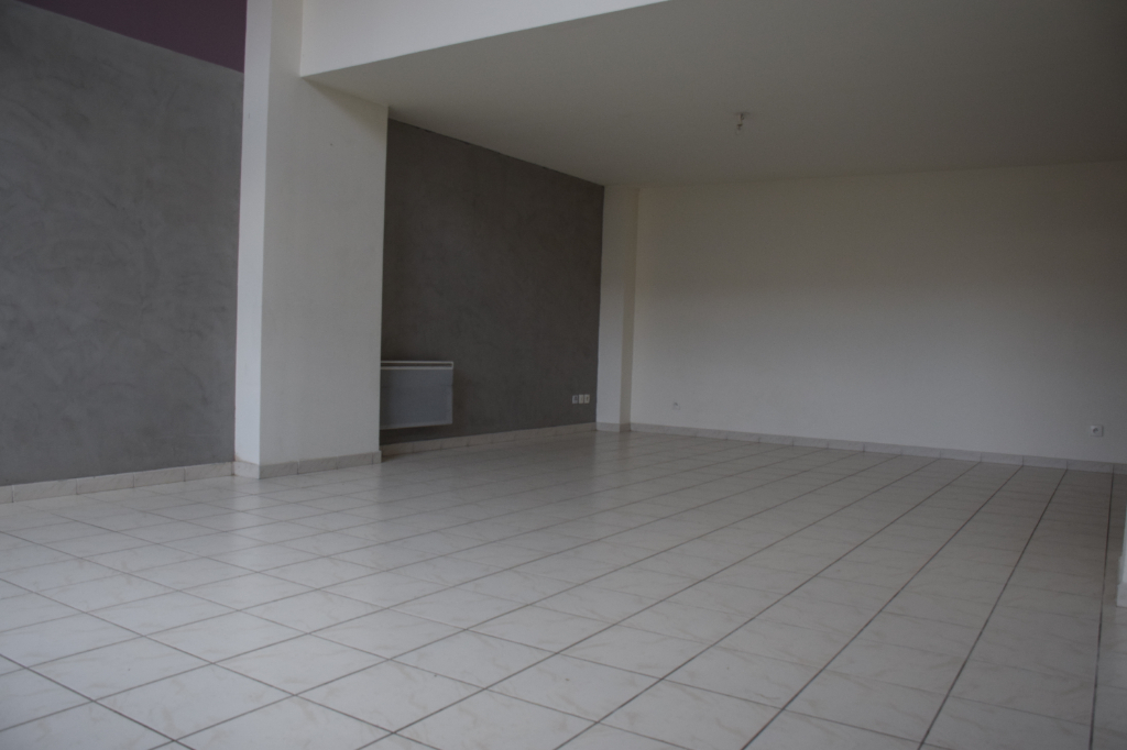 A vendre Appartement à
ELBEUF
(76500) A vendre Appartement à
ELBEUF
(76500)