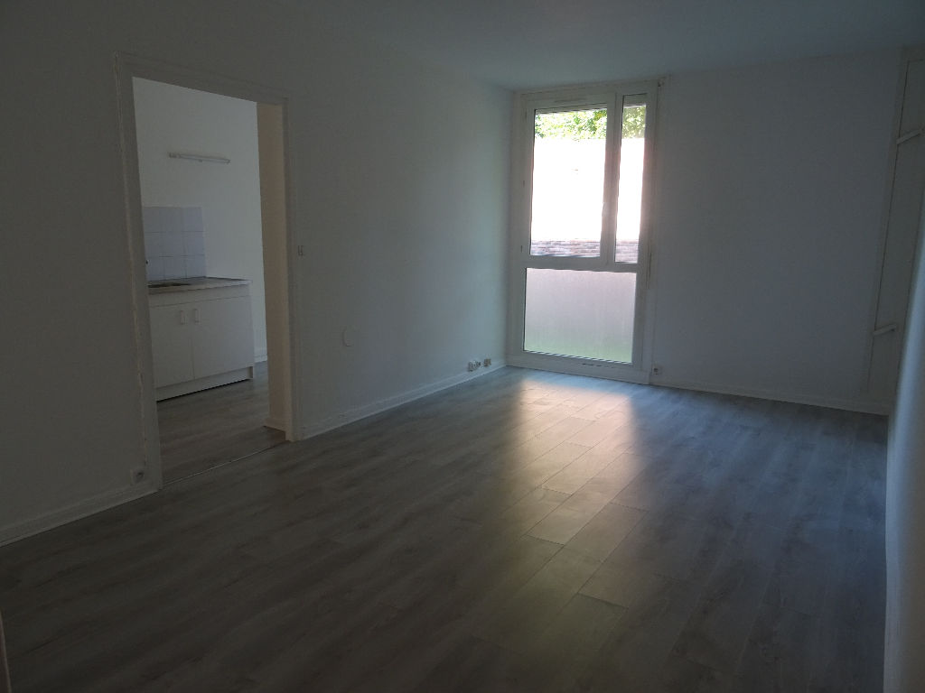A vendre Appartement à
SAINT PIERRE LES ELBEUF
(76320) A vendre Appartement à
SAINT PIERRE LES ELBEUF
(76320)