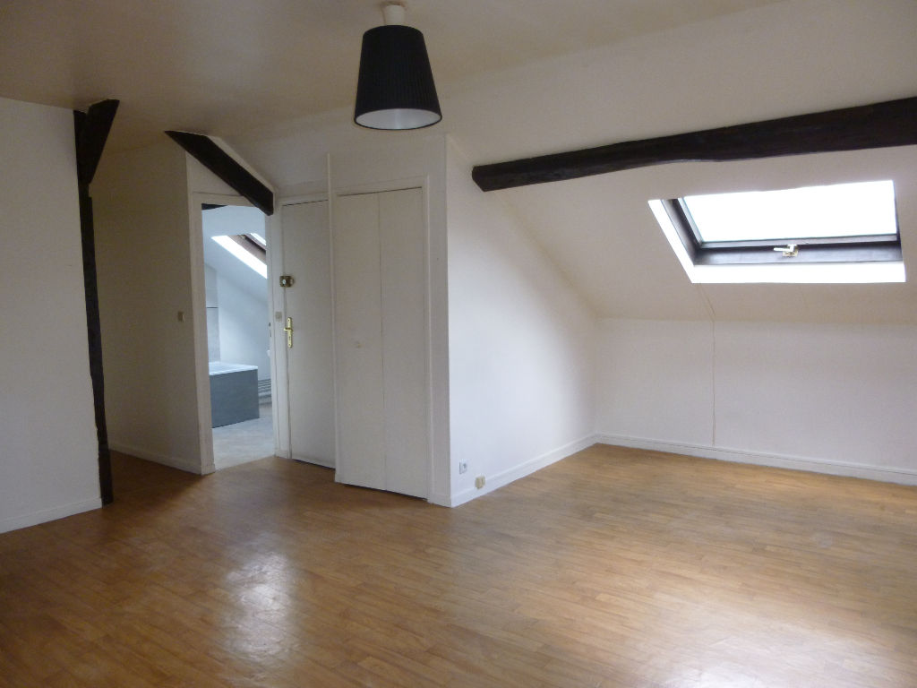 A vendre Appartement à
CAUDEBEC LES ELBEUF
(76320) A vendre Appartement à
CAUDEBEC LES ELBEUF
(76320)