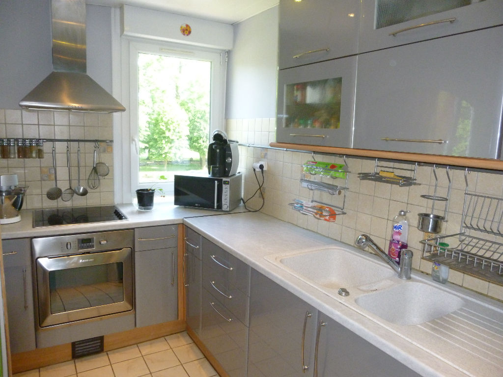 A vendre Appartement à
ST PIERRE LES ELBEUF
(76320) A vendre Appartement à
ST PIERRE LES ELBEUF
(76320)