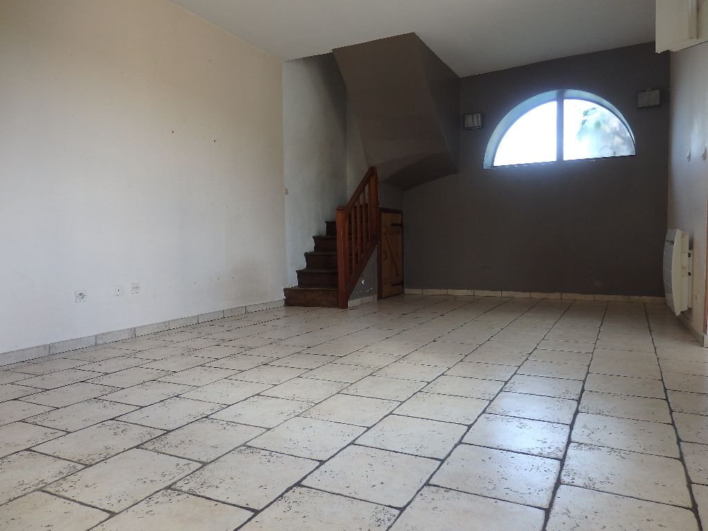 A vendre Maison à
SAINT ETIENNE DU ROUVRAY
(76800) A vendre Maison à
SAINT ETIENNE DU ROUVRAY
(76800)