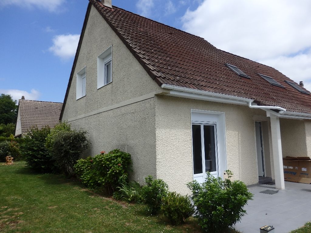 A vendre Maison à
QUINCAMPOIX
(76230) A vendre Maison à
QUINCAMPOIX
(76230)