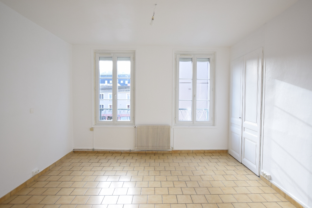 A vendre Appartement à
ELBEUF
(76500) A vendre Appartement à
ELBEUF
(76500)