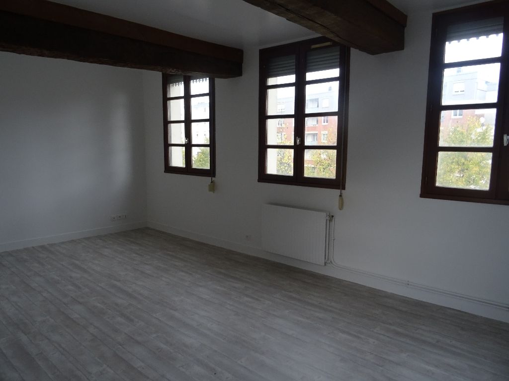 A vendre Appartement à
ELBEUF
(76500) A vendre Appartement à
ELBEUF
(76500)