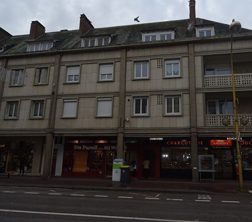 A vendre Immeuble à
ELBEUF
(76500) A vendre Immeuble à
ELBEUF
(76500)