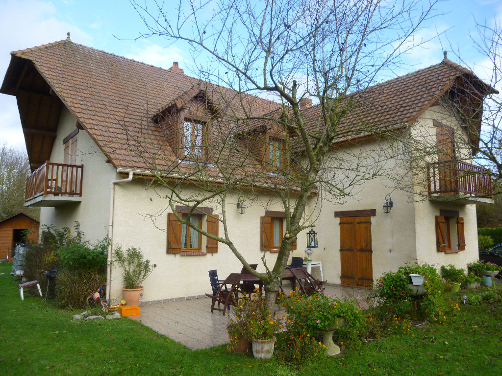 A vendre Maison à
TOURVILLE LA CAMPAGNE
(27370) A vendre Maison à
TOURVILLE LA CAMPAGNE
(27370)