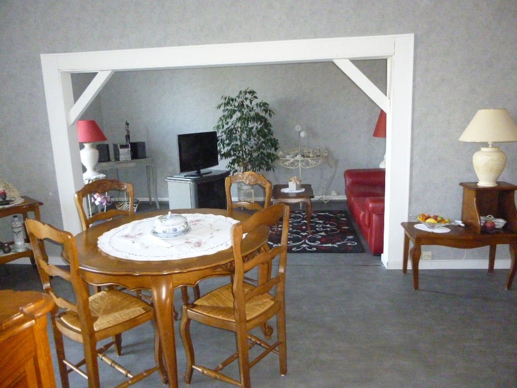 A vendre Appartement à
SAINT PIERRE LES ELBEUF
(76320) A vendre Appartement à
SAINT PIERRE LES ELBEUF
(76320)