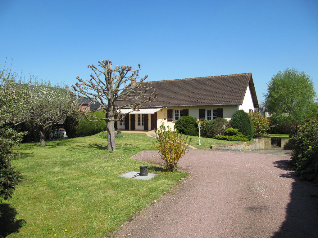 A vendre Maison à
CAUDEBEC LES ELBEUF
(76320) A vendre Maison à
CAUDEBEC LES ELBEUF
(76320)
