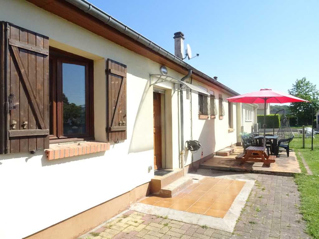 A vendre Maison à
SAINT AUBIN LES ELBEUF
(76410) A vendre Maison à
SAINT AUBIN LES ELBEUF
(76410)