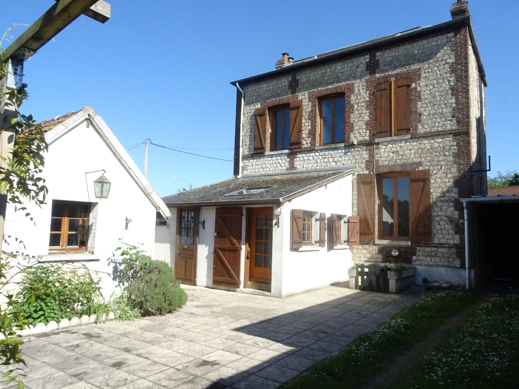 A vendre Maison à
SAINT AUBIN LES ELBEUF
(76410) A vendre Maison à
SAINT AUBIN LES ELBEUF
(76410)