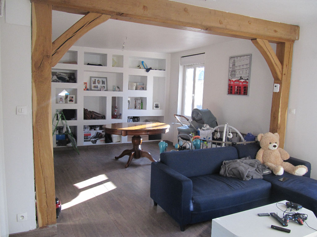 A vendre Maison à
CAUDEBEC LES ELBEUF
(76320) A vendre Maison à
CAUDEBEC LES ELBEUF
(76320)