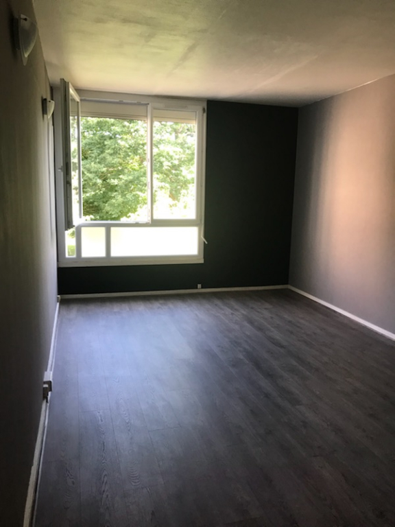 A vendre Appartement à
SAINT PIERRE LES ELBEUF
(76320) A vendre Appartement à
SAINT PIERRE LES ELBEUF
(76320)
