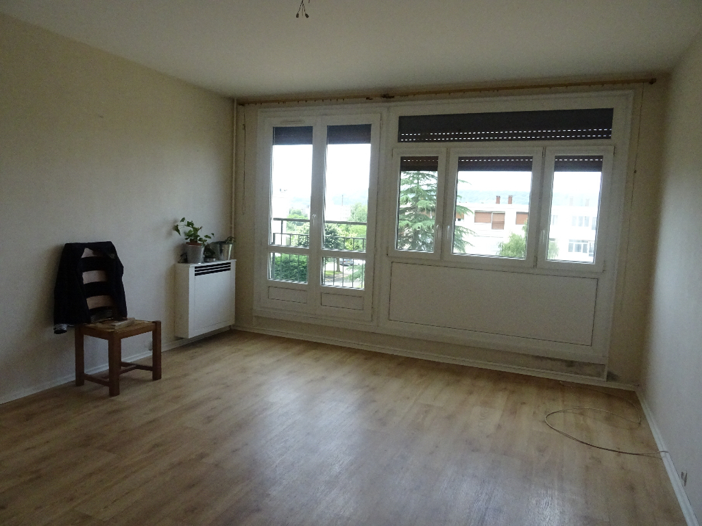 A vendre Appartement à
SAINT AUBIN LES ELBEUF
(76410) A vendre Appartement à
SAINT AUBIN LES ELBEUF
(76410)