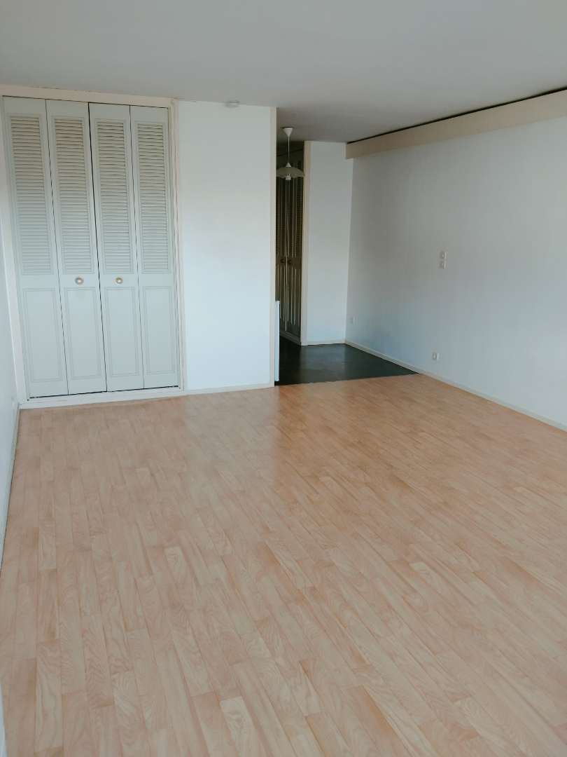 A vendre Appartement à
ROUEN
(76000) A vendre Appartement à
ROUEN
(76000)
