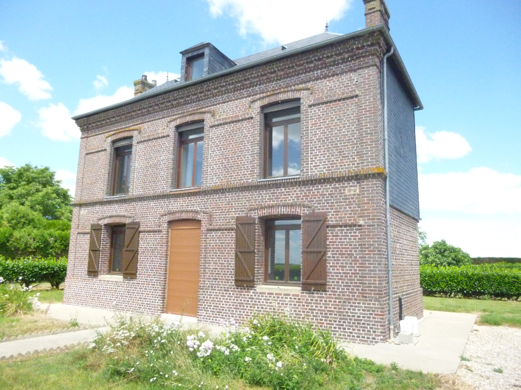 A vendre Maison à
LA HAYE DU THEIL
(27370) A vendre Maison à
LA HAYE DU THEIL
(27370)