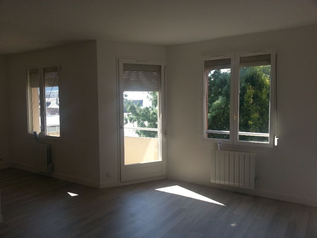 A vendre Appartement à
ELBEUF
(76500) A vendre Appartement à
ELBEUF
(76500)