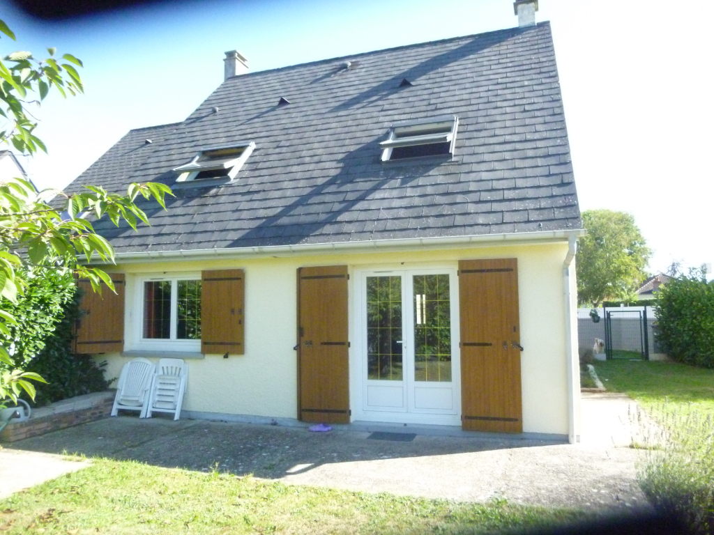 A vendre Maison à
CLEON
(76410) A vendre Maison à
CLEON
(76410)