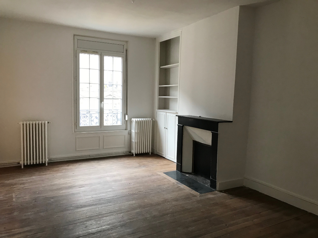 A vendre Appartement à
ELBEUF
(76500) A vendre Appartement à
ELBEUF
(76500)