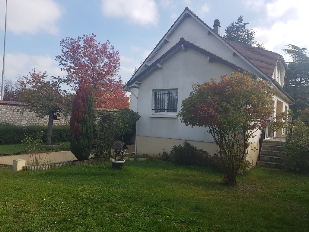 A vendre Maison à
CLEON
(76410) A vendre Maison à
CLEON
(76410)