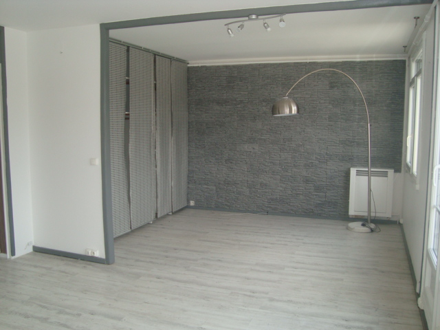 A vendre Appartement à
SAINT AUBIN LES ELBEUF
(76410) A vendre Appartement à
SAINT AUBIN LES ELBEUF
(76410)