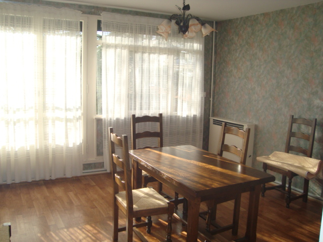 A vendre Appartement à
SAINT AUBIN LES ELBEUF
(76410) A vendre Appartement à
SAINT AUBIN LES ELBEUF
(76410)