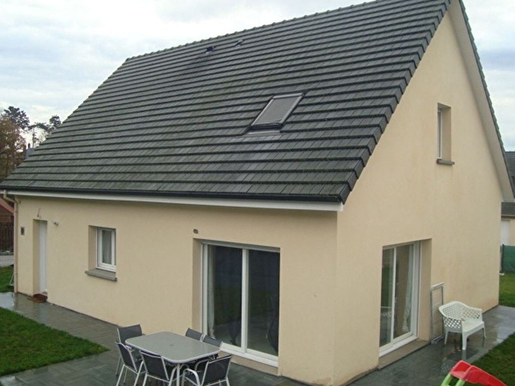 A vendre Maison à
OISSEL
(76350) A vendre Maison à
OISSEL
(76350)