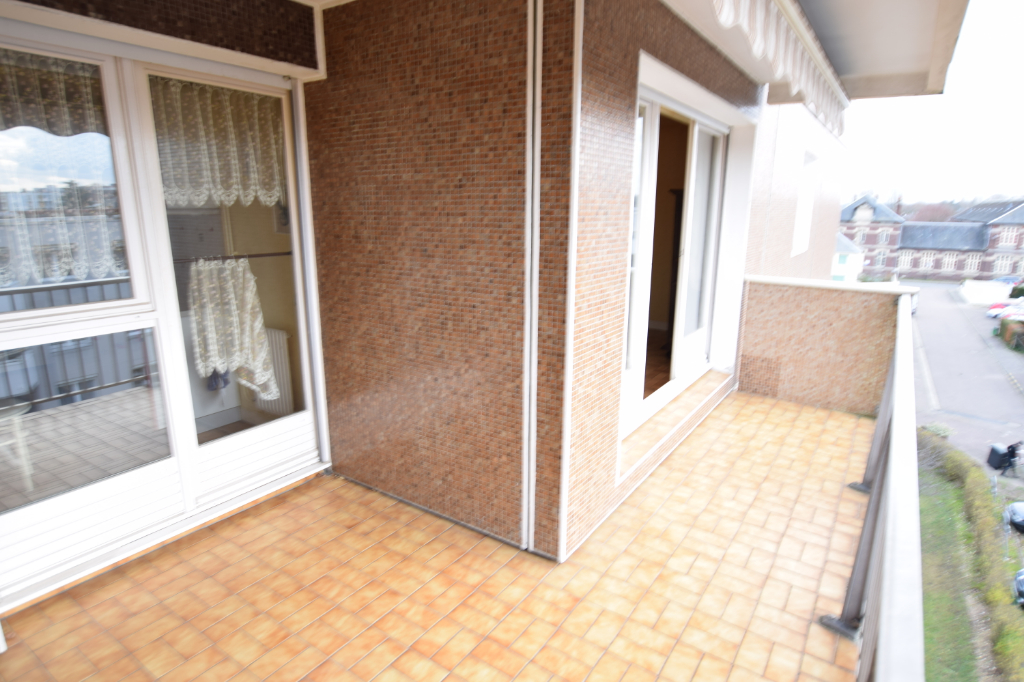 A vendre Appartement à
SOTTEVILLE LES ROUEN
(76300) A vendre Appartement à
SOTTEVILLE LES ROUEN
(76300)