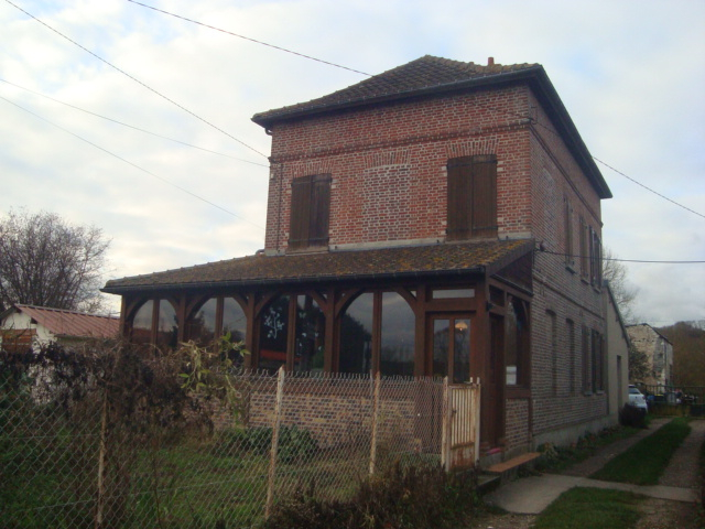 A vendre Maison à
TOURVILLE LA RIVIERE
(76410) A vendre Maison à
TOURVILLE LA RIVIERE
(76410)