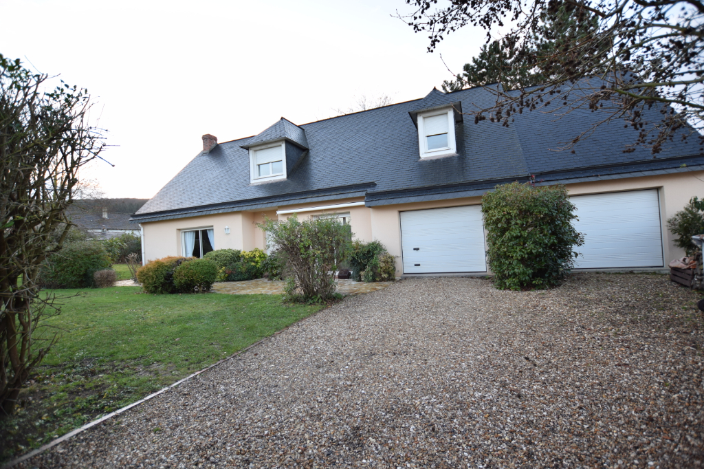 A vendre Maison à
CAUDEBEC LES ELBEUF
(76320) A vendre Maison à
CAUDEBEC LES ELBEUF
(76320)
