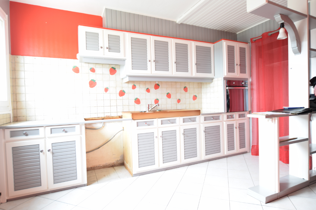 A vendre Appartement à
CAUDEBEC LES ELBEUF
(76320) A vendre Appartement à
CAUDEBEC LES ELBEUF
(76320)