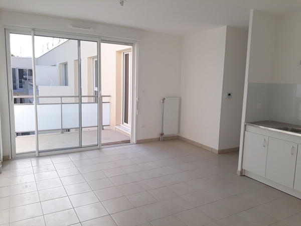 A vendre Appartement à
LE PETIT QUEVILLY
(76140) A vendre Appartement à
LE PETIT QUEVILLY
(76140)