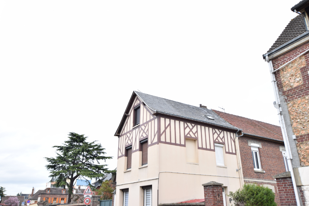 A vendre Maison à
SAINT ETIENNE DU ROUVRAY
(76800) A vendre Maison à
SAINT ETIENNE DU ROUVRAY
(76800)