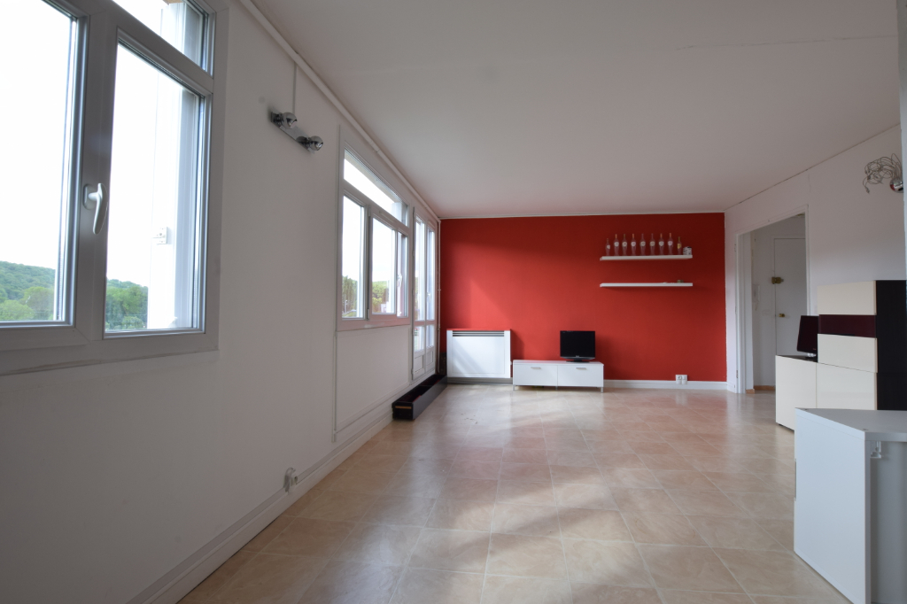 A vendre Appartement à
SAINT AUBIN LES ELBEUF
(76410) A vendre Appartement à
SAINT AUBIN LES ELBEUF
(76410)