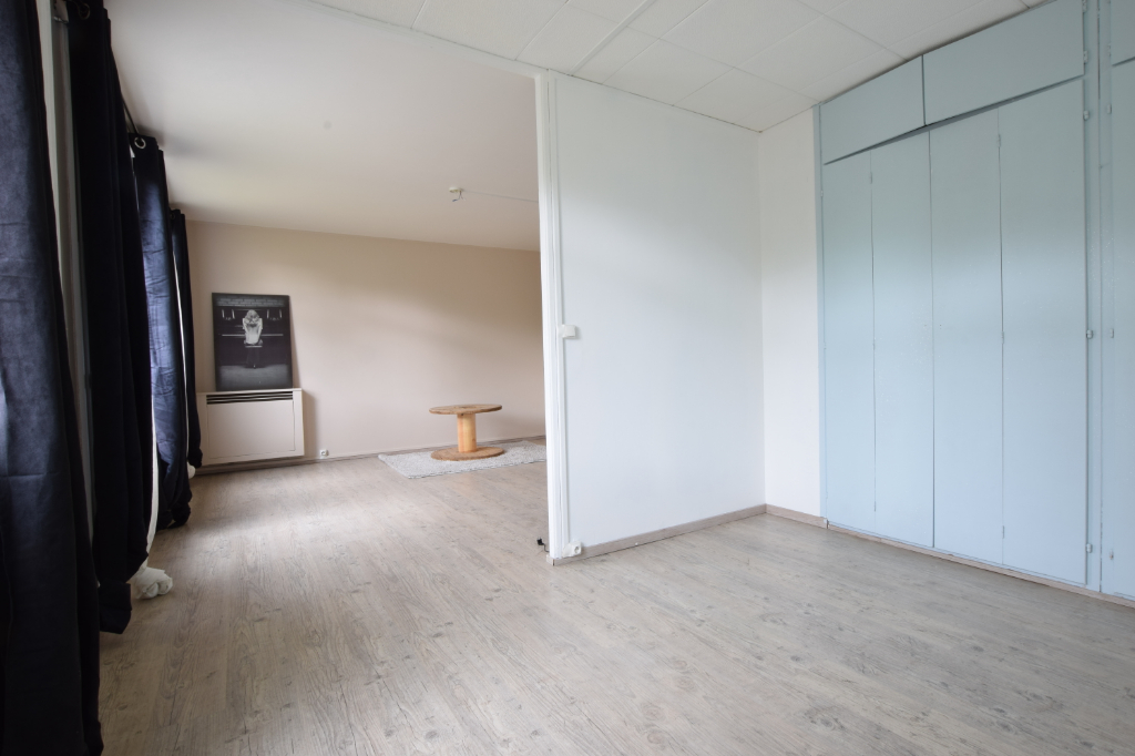 A vendre Appartement à
SAINT AUBIN LES ELBEUF
(76410) A vendre Appartement à
SAINT AUBIN LES ELBEUF
(76410)