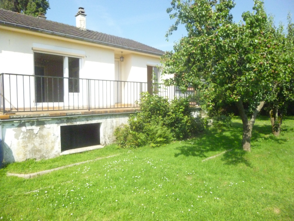 A vendre Maison à
FOUQUEVILLE
(27370) A vendre Maison à
FOUQUEVILLE
(27370)