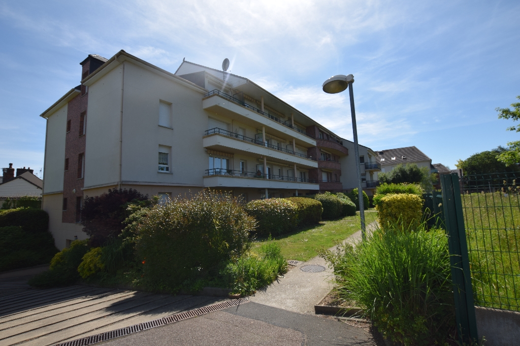 A vendre Appartement à
OISSEL
(76350) A vendre Appartement à
OISSEL
(76350)