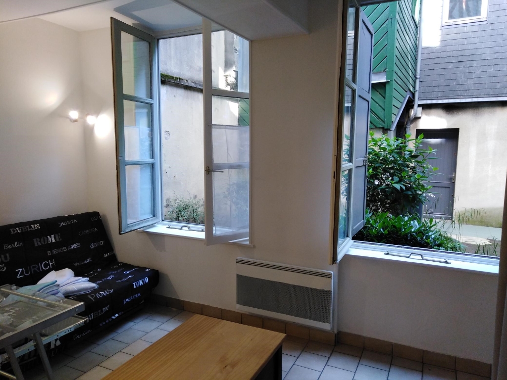 A vendre Appartement à
ROUEN
(76000) A vendre Appartement à
ROUEN
(76000)