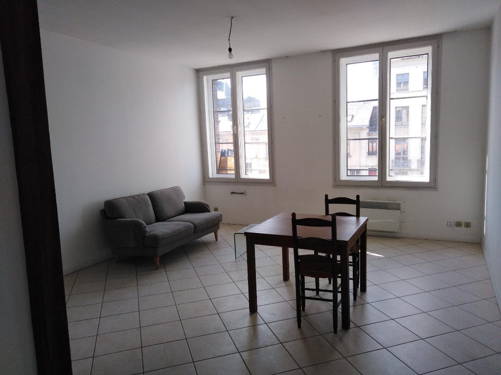 A vendre Appartement à
ROUEN
(76000) A vendre Appartement à
ROUEN
(76000)