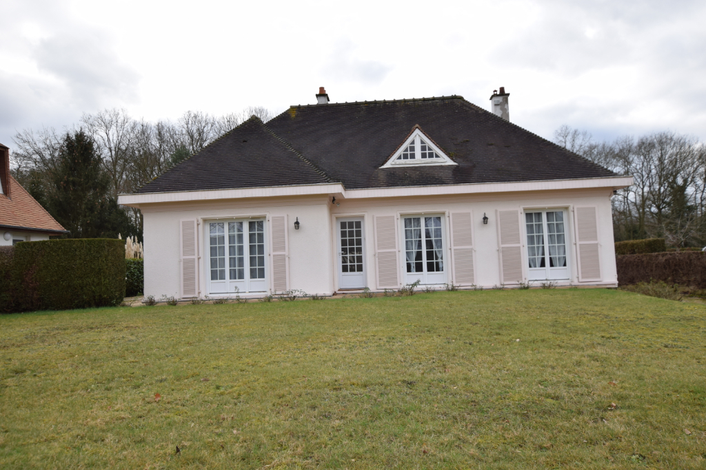 A vendre Maison à
SAINT AUBIN LES ELBEUF
(76410) A vendre Maison à
SAINT AUBIN LES ELBEUF
(76410)