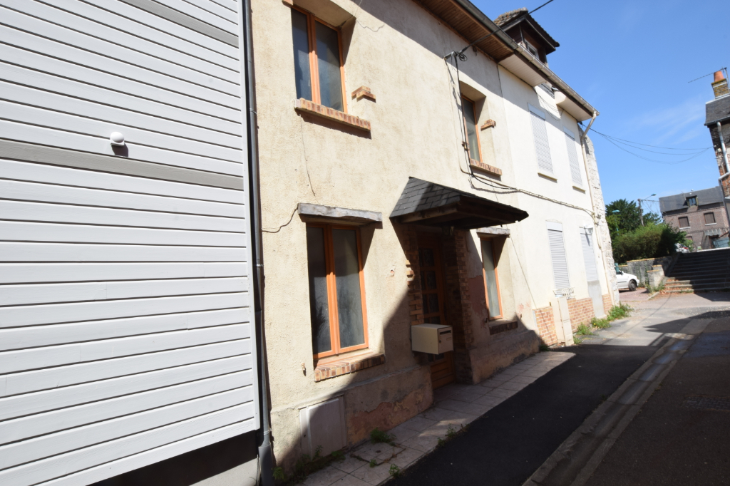 A vendre Maison à
OISSEL
(76350) A vendre Maison à
OISSEL
(76350)